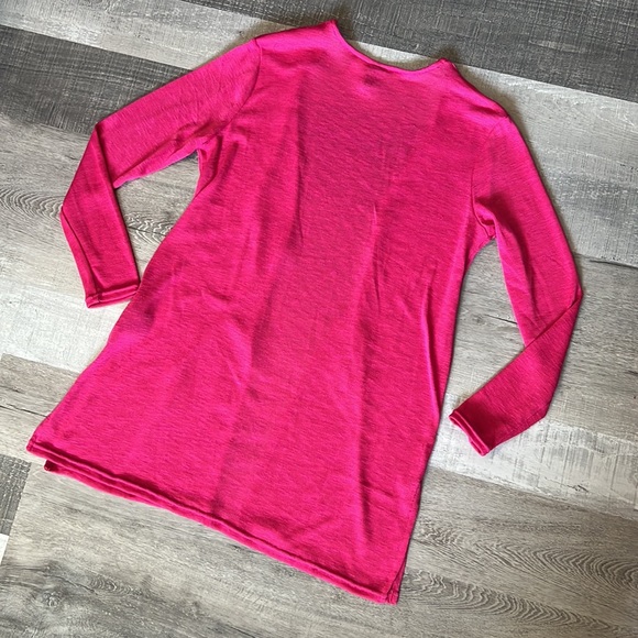 Like New Women’s long cardigan, pink, size Small very stretchy - Picture 7 of 7